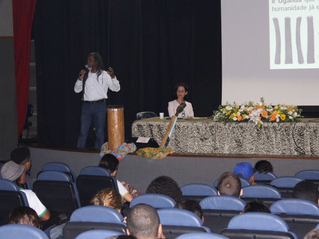 IV Seminário de Estudos Africanos e Afrobrasileiros em Educação