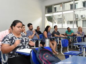 2019 - Campus Vitória recebe palestrante francesa