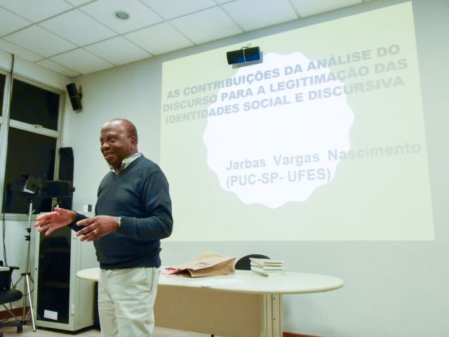 Campus Vitória realiza Semana de Letras e Seminário de Pesquisa