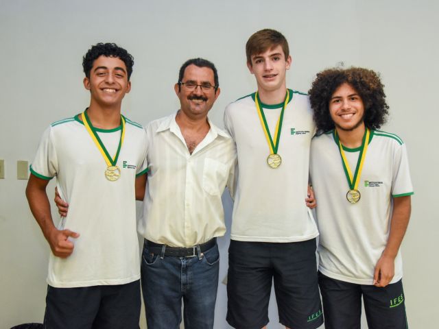 Ifes conquista 60 medalhas na Olimpíada Canguru de Matemática