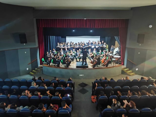 Concerto de fim de ano: Orquestra Acadêmica do Ifes, Coro Cameria e Coral ReEncanto (Ifes – Reitoria)