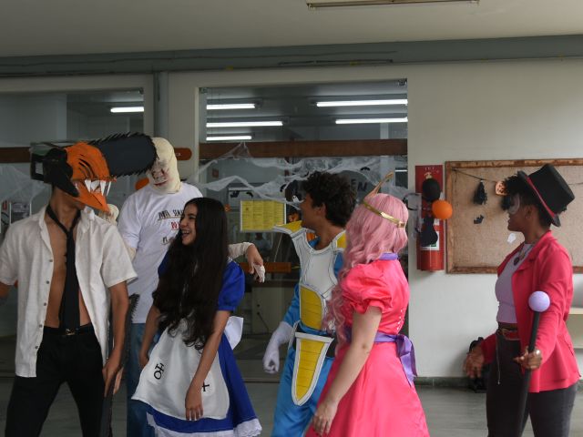 Campus Vitória realiza Semana do Livro, da Biblioteca e do Servidor