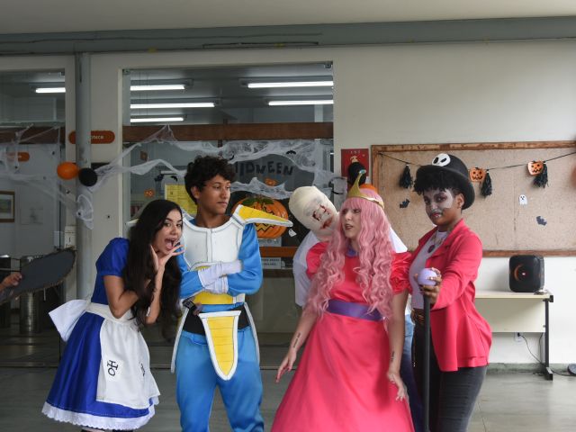 Campus Vitória realiza Semana do Livro, da Biblioteca e do Servidor