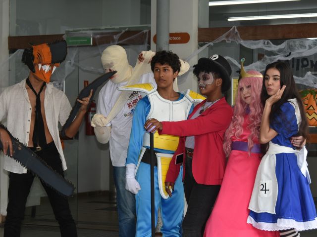 Campus Vitória realiza Semana do Livro, da Biblioteca e do Servidor