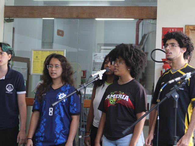 Campus Vitória realiza Semana do Livro, da Biblioteca e do Servidor