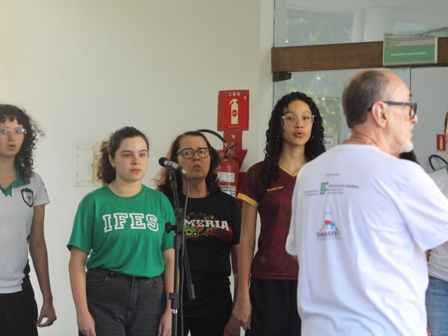Campus Vitória realiza Semana do Livro, da Biblioteca e do Servidor