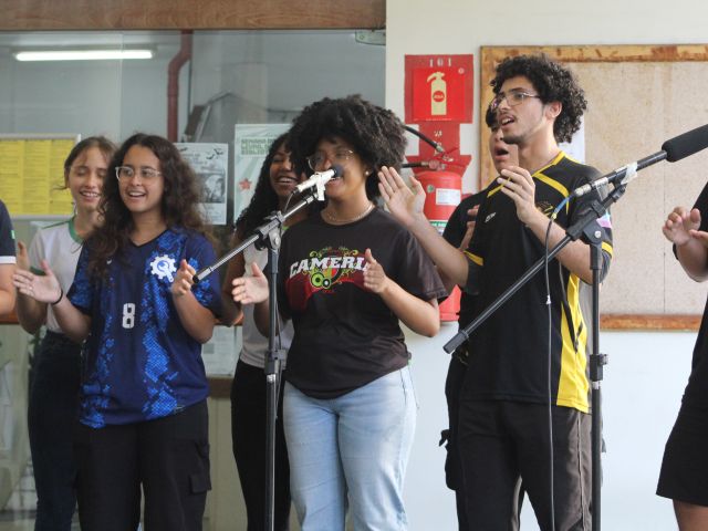Campus Vitória realiza Semana do Livro, da Biblioteca e do Servidor