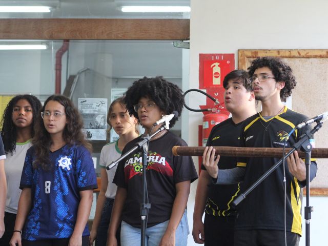 Campus Vitória realiza Semana do Livro, da Biblioteca e do Servidor