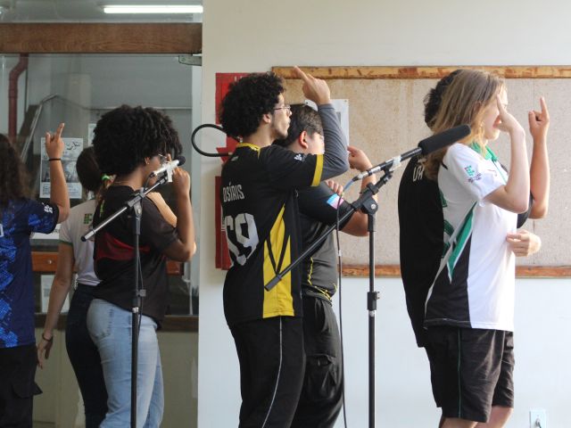 Campus Vitória realiza Semana do Livro, da Biblioteca e do Servidor