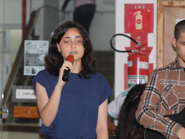 Campus Vitória realiza Semana do Livro, da Biblioteca e do Servidor