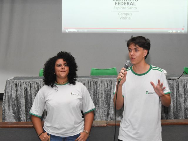 Estudantes novos são recebidos com programação especial em 6 de fevereiro