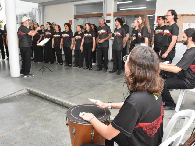 Estudantes novos são recebidos com programação especial em 6 de fevereiro