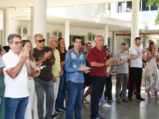 Direção-Geral e Reitoria entregam Bloco da Metalurgia e anunciam construção do refeitório do campus